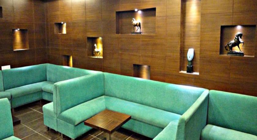 Corporate Regency Hotel New Delhi Exterior foto