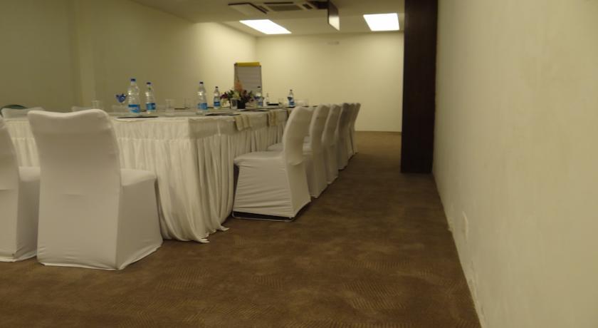 Corporate Regency Hotel New Delhi Exterior foto